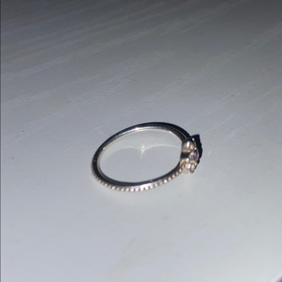 Pandora flower ring! - Picture 2 of 3